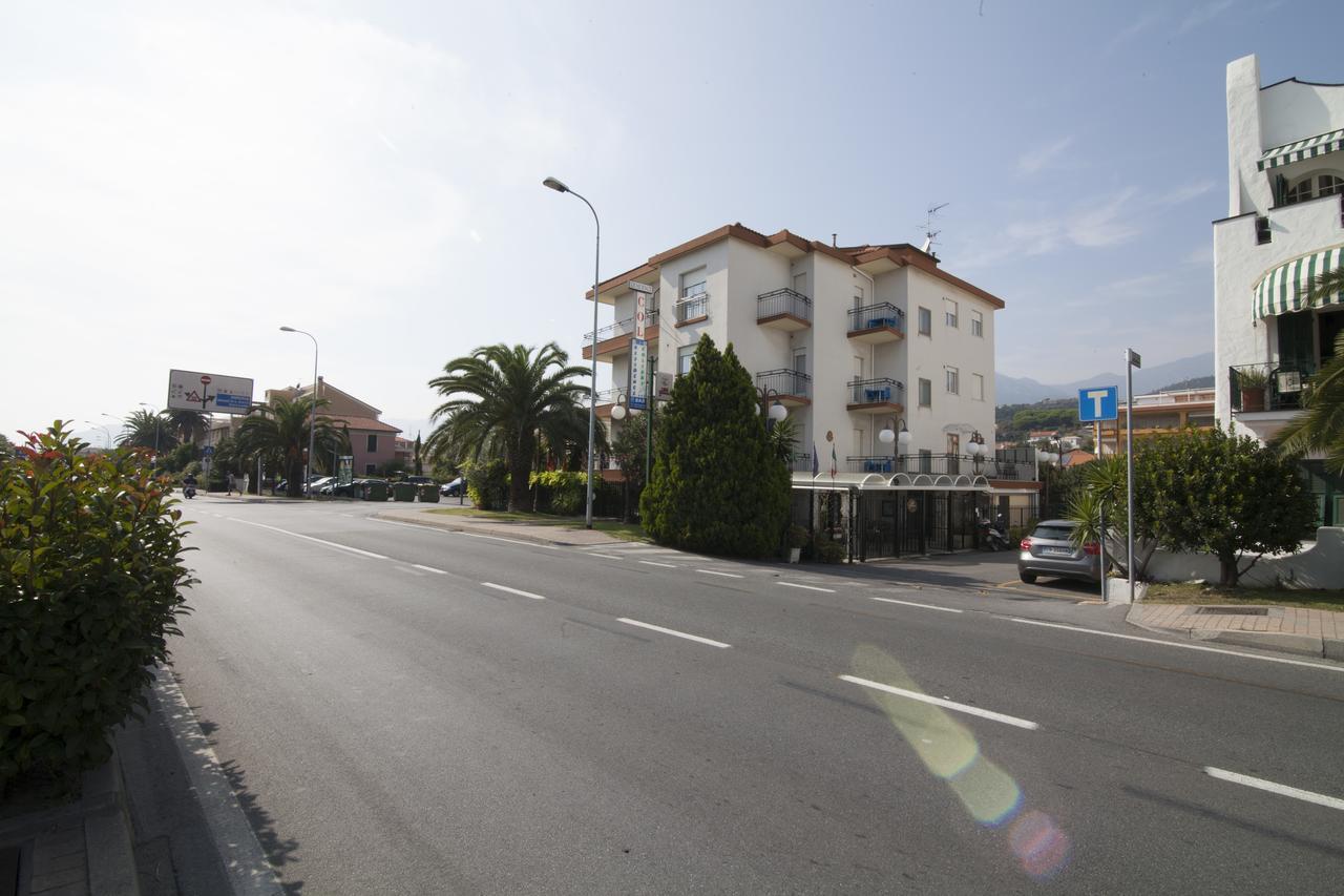 Residence Colibri Family & Bike Loano Exterior photo